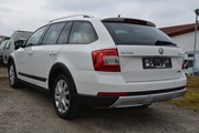 Škoda Superb 2,0 TDI STYLE DSG XEN NAV TAŽN