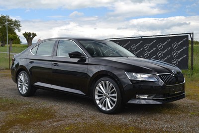 Škoda Superb 1.4 TSI DSG Style XENON R19