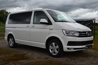 Volkswagen Caravelle 2.0 TDI DSG 110 kw 8 míst LED