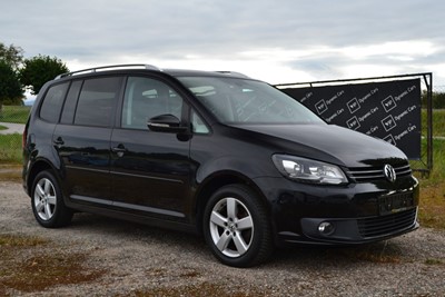 Volkswagen Touran 1.4 TSI DSG XENON 7 MÍST