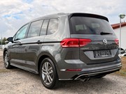Volkswagen Touran R-line 1.8 TSI DSG 7 míst